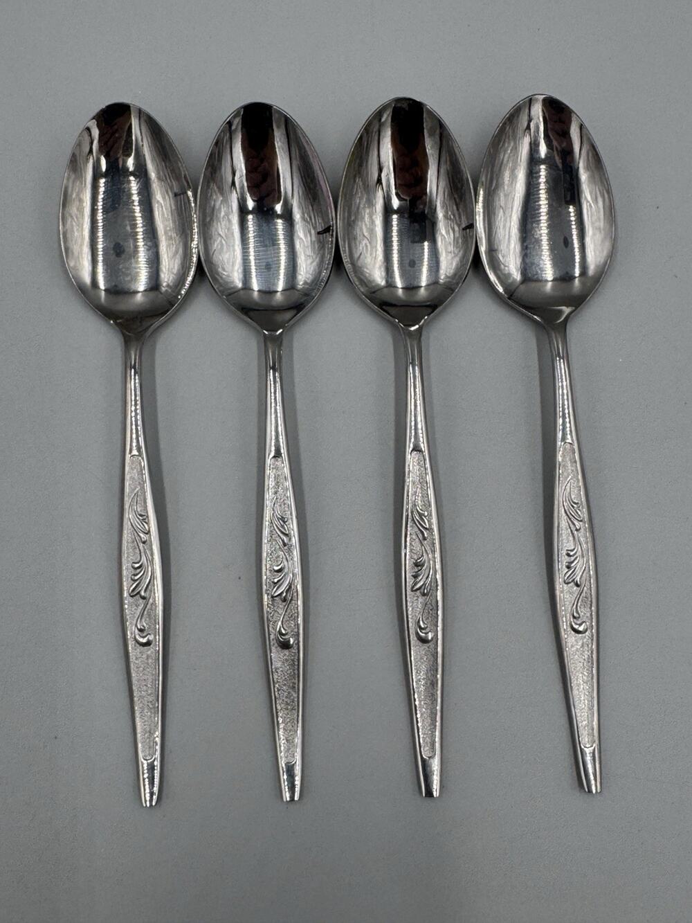 Carlton Woodcrest Japan Stainless Spoons Carved Leaf Design Lot Of 4